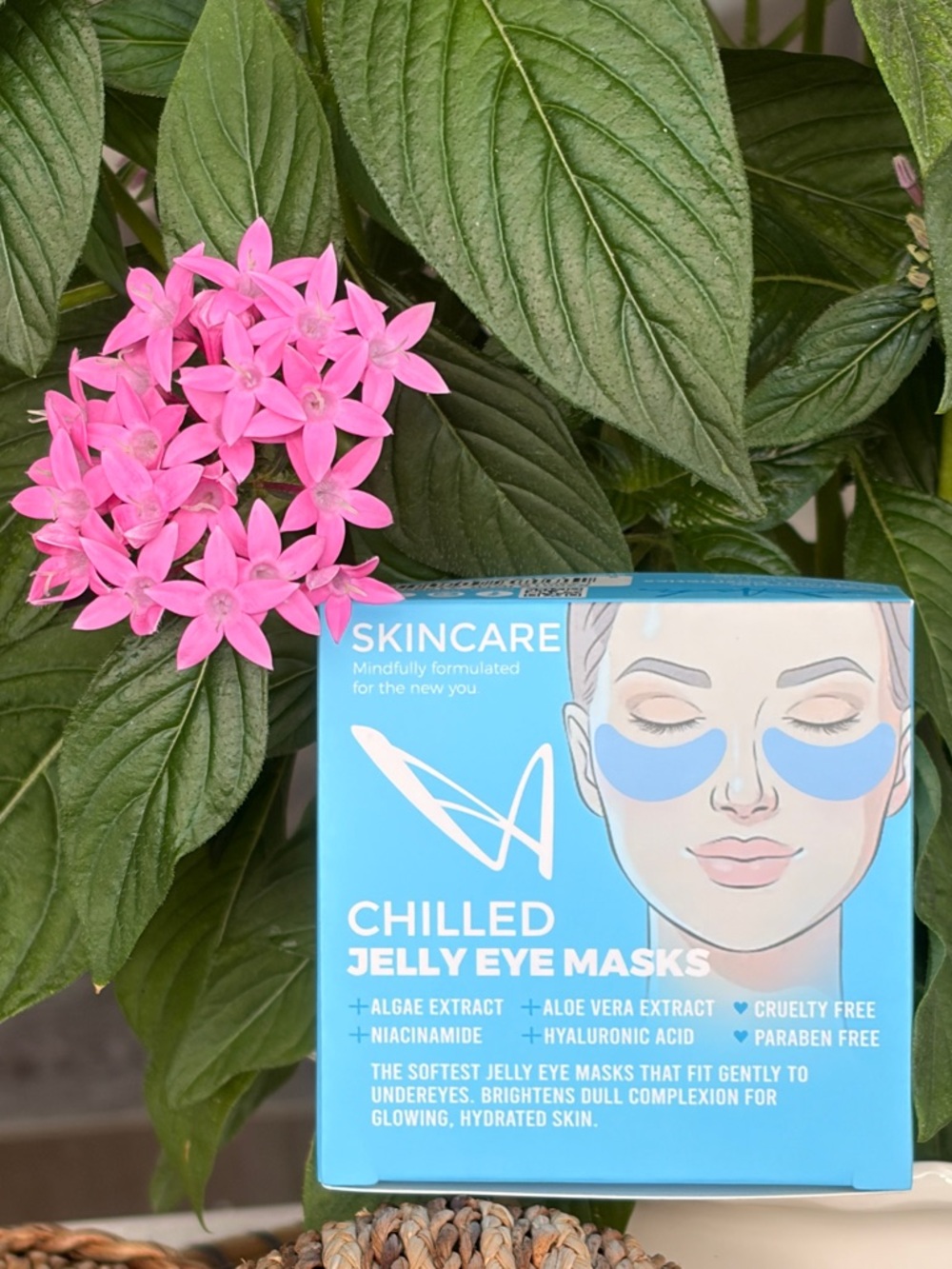 Chilled Jelly Eye Masks 30 Pcs
Cooling Under Eye Patches
Hydrating Skin